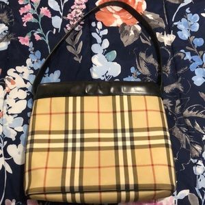 Burberry Purse [ REAL ]
